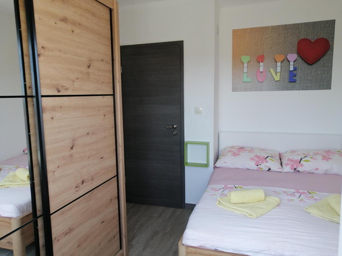 Elena Villa Pomer Exteriör bild