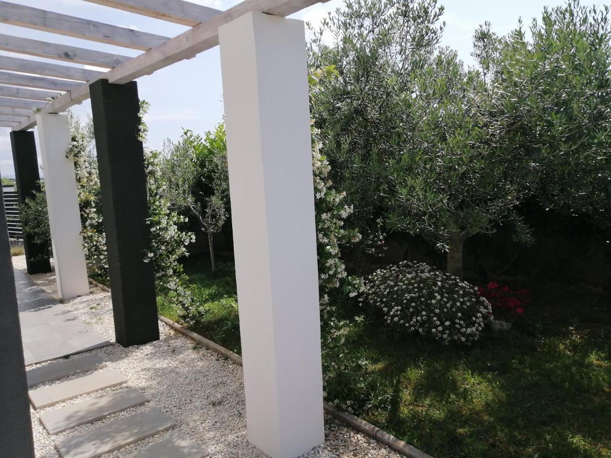 Elena Villa Pomer Exteriör bild
